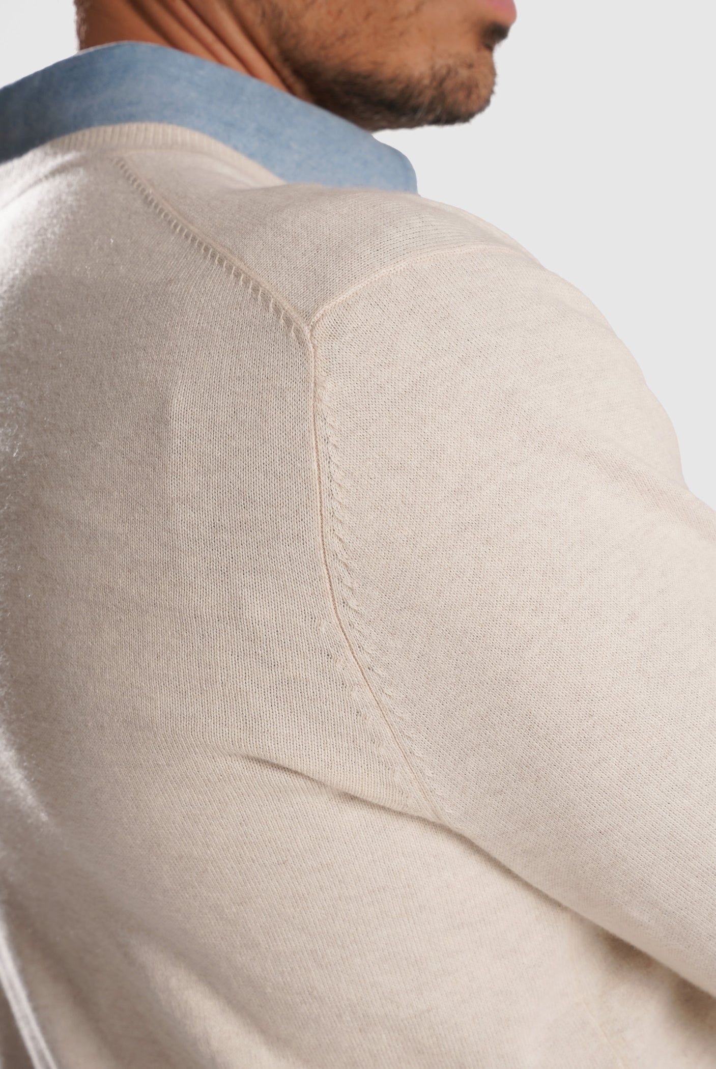 BEIGE PULLOVER WITH REGULAR FIT MR ELBOW PADS. BLUE