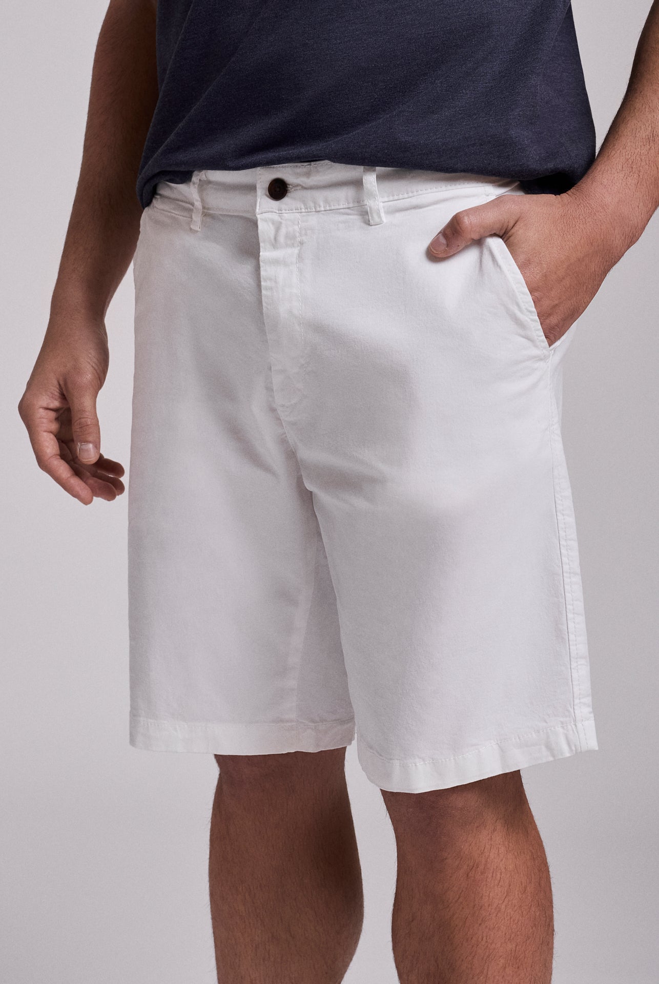 WHITE COTTON BERMUDA REGULAR FIT MR. BLUE