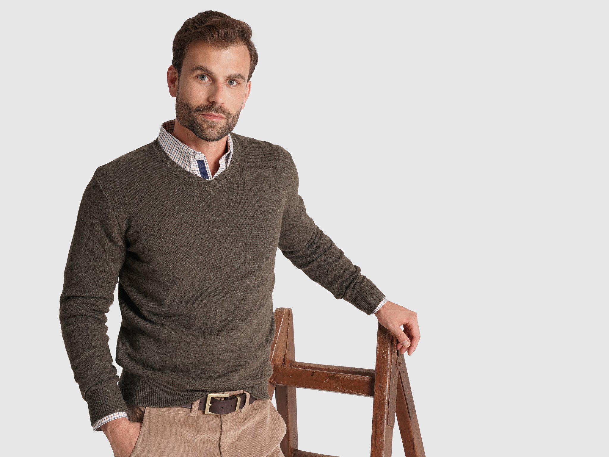 GREEN WOOL PULLOVER WITH REGULAR FIT MR ELBOW PADS. BLUE