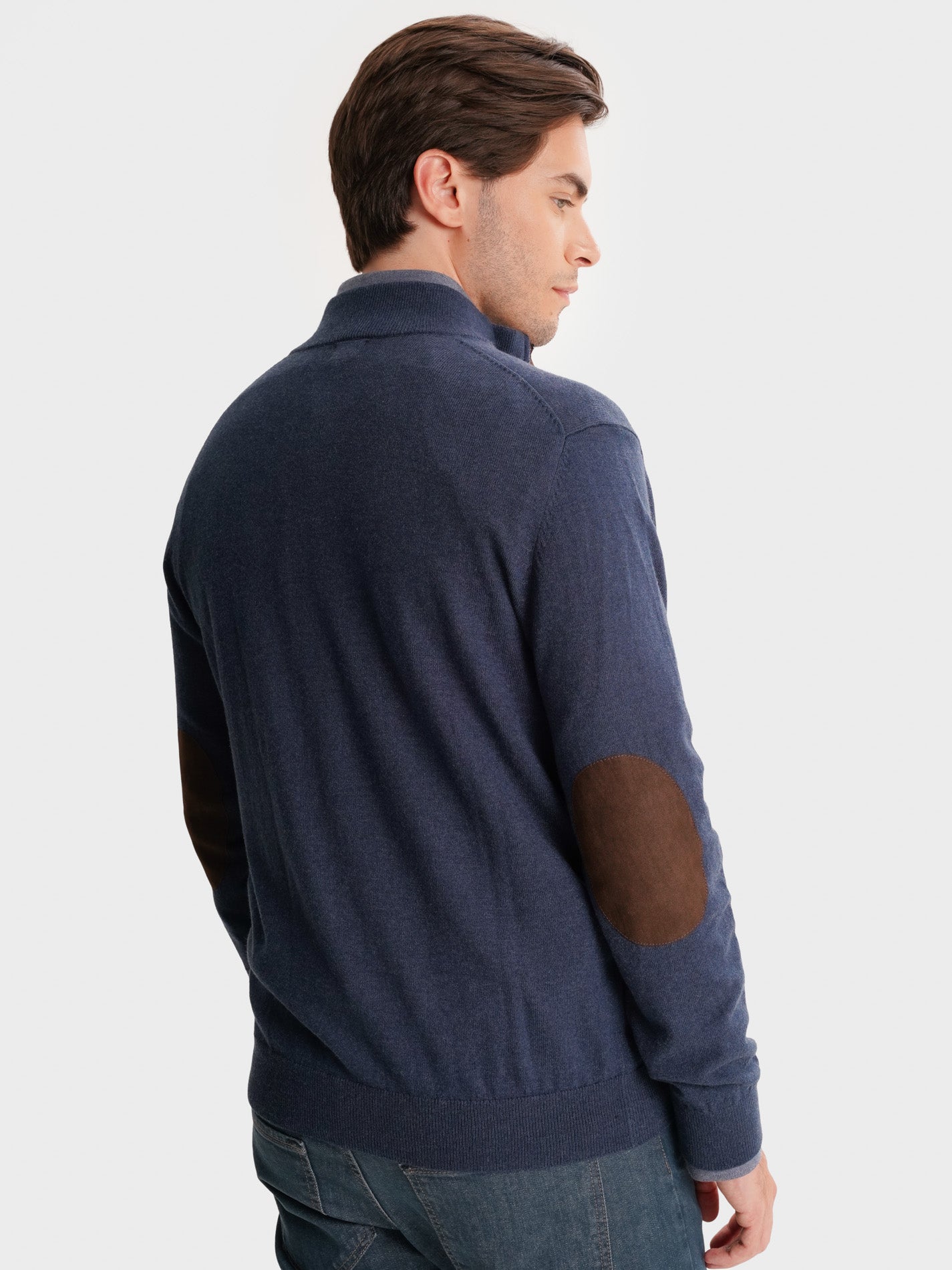 BLUE THIN PULLOVER WITH REGULAR FIT MR ELBOW PADS. BLUE
