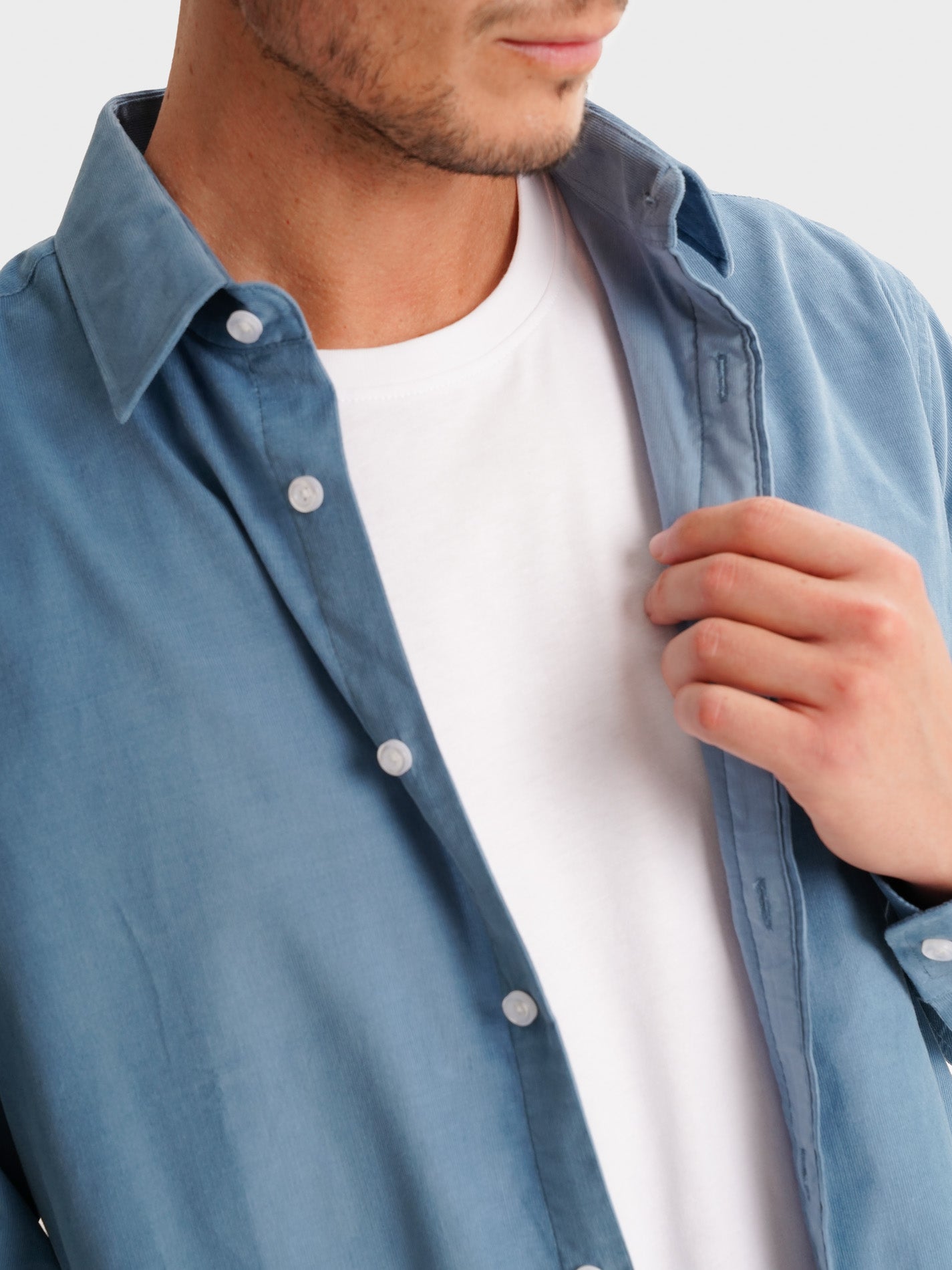 BOMBAZINE BLUE TAILORED FIT MR SHIRT. BLUE