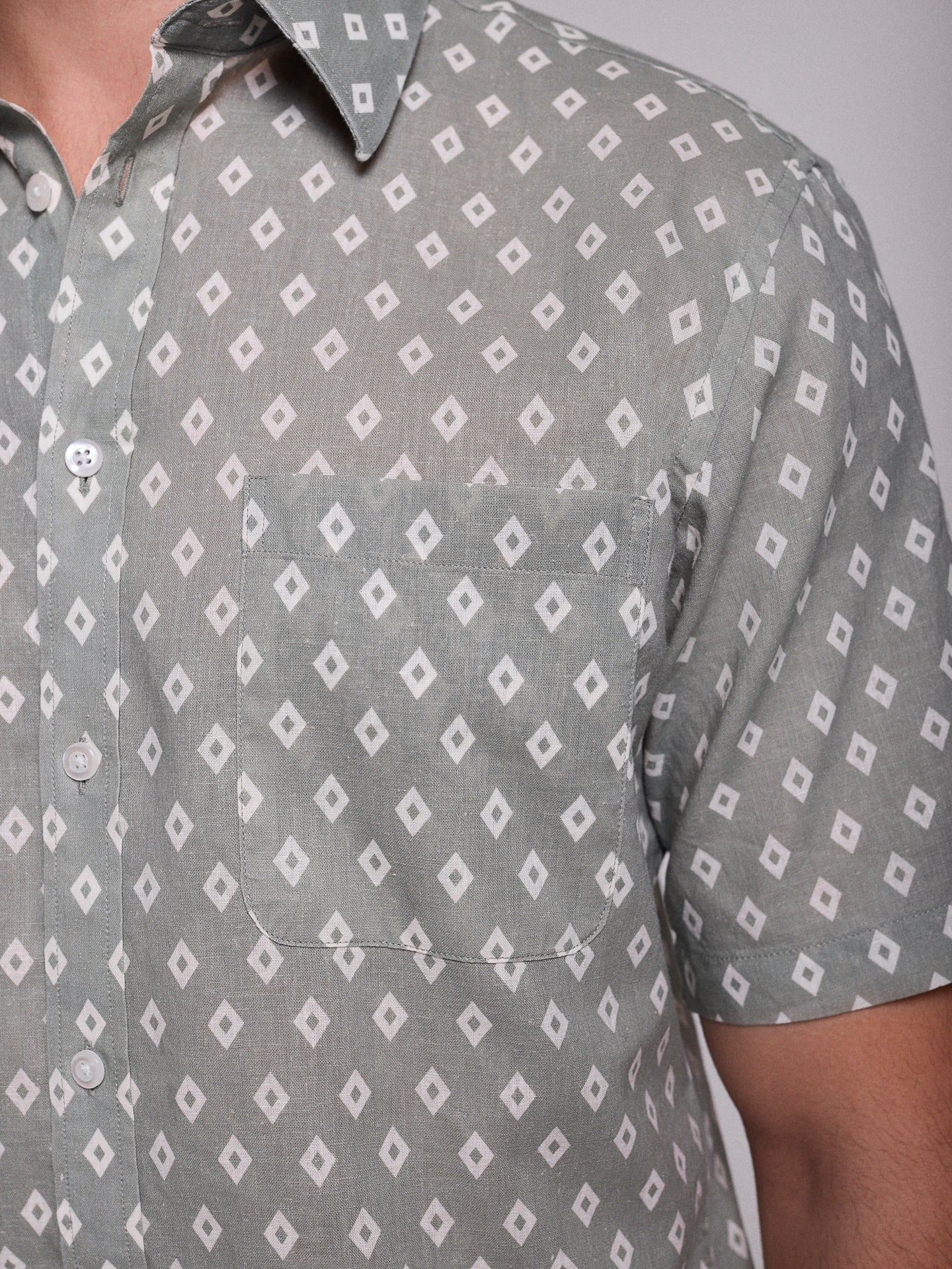 Camisa Linho Verde Manga Curta Regular Fit Mr. Blue