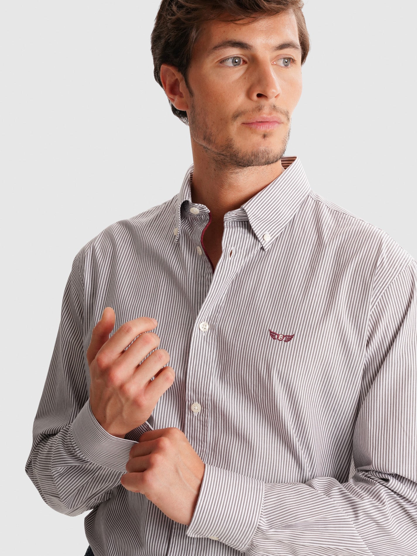 GRAY REGULAR FIT MR SHIRT. BLUE